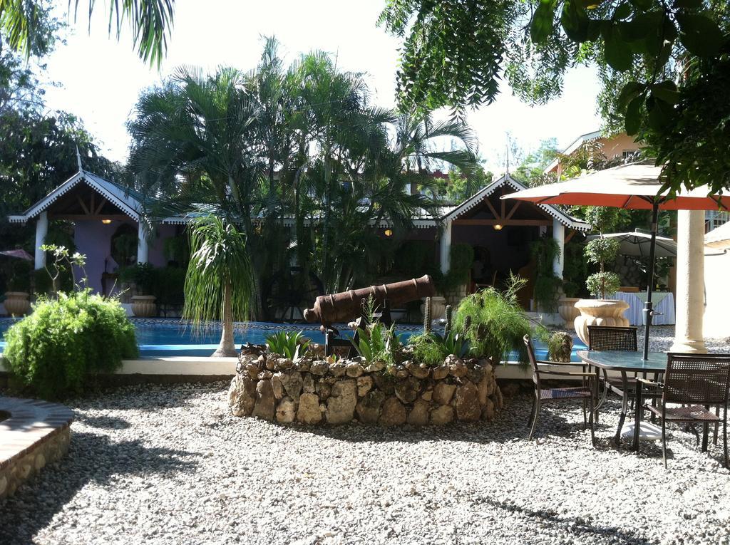 Palm Inn Hotel Port-au-Prince Eksteriør bilde